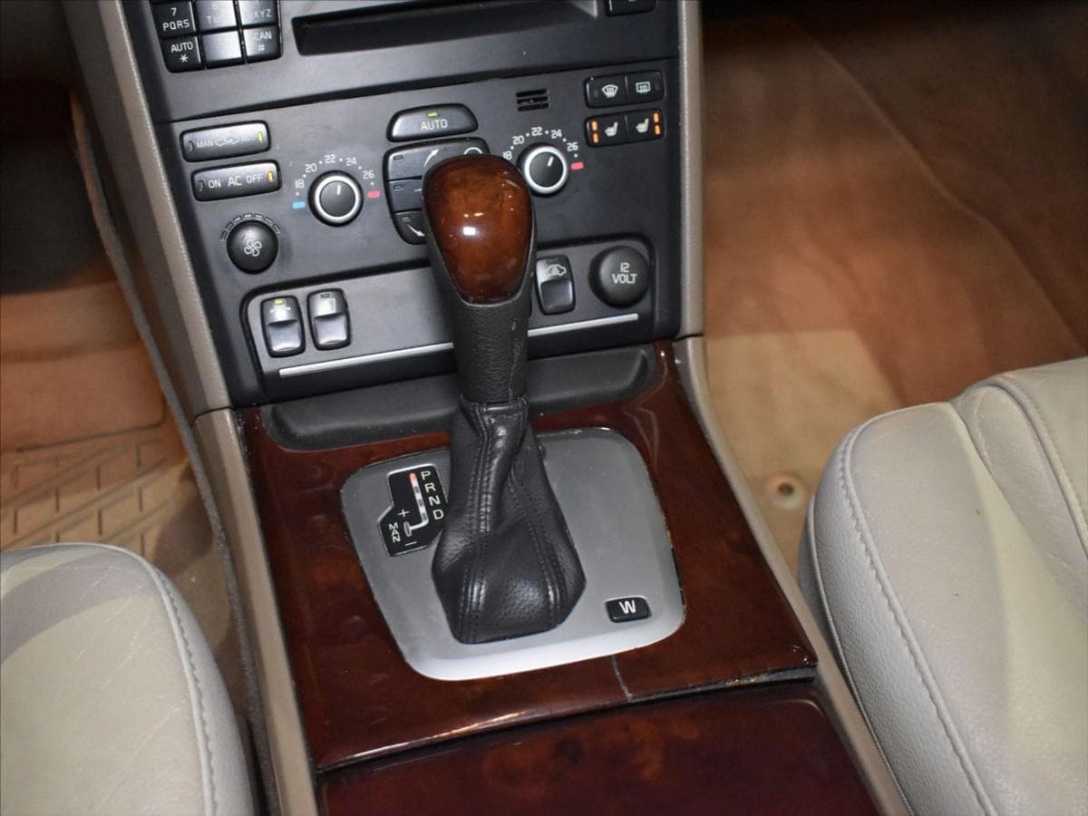 2012 Volvo XC90 - 13