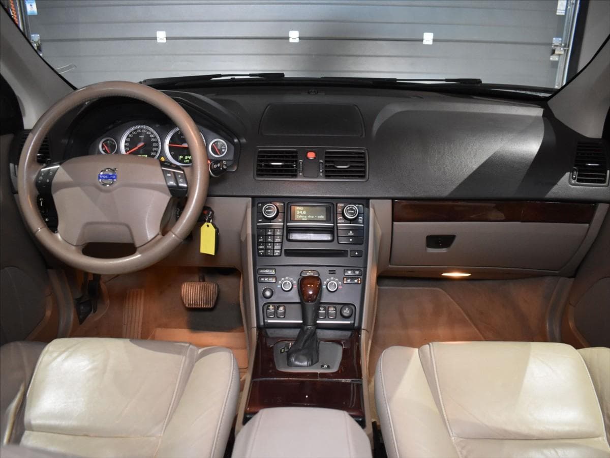 2012 Volvo XC90 - 12