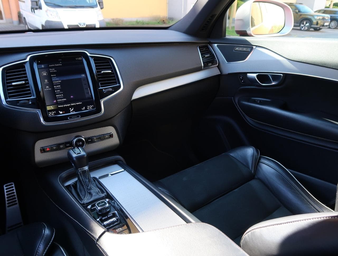 2017 Volvo XC90 - 11