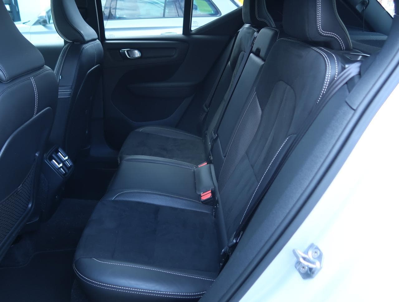 2019 Volvo XC40 - 15