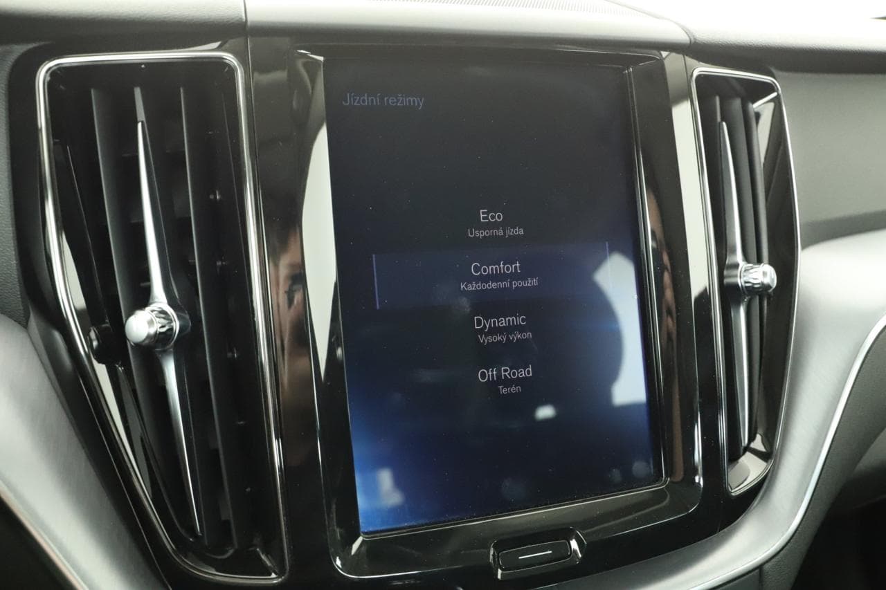 2020 Volvo XC60 - 18