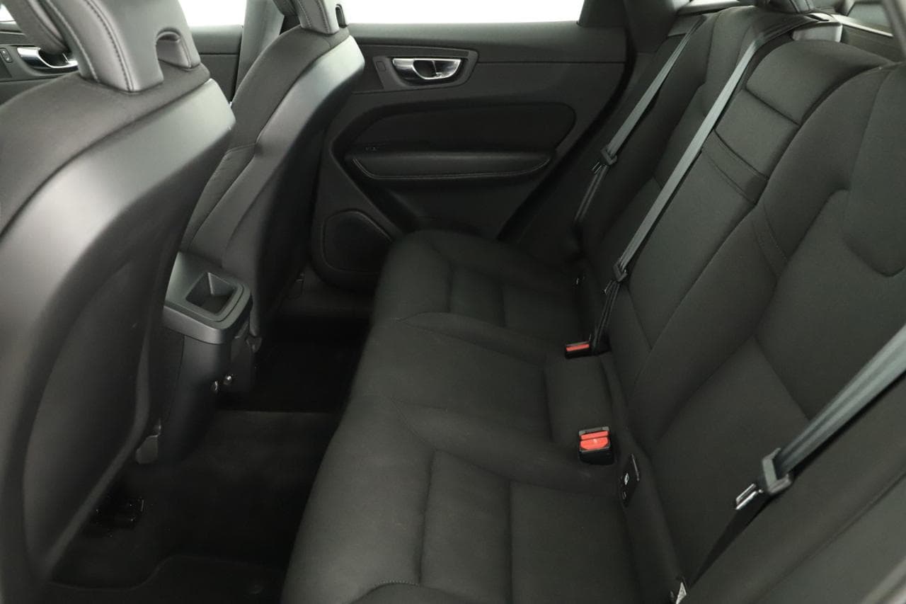 2020 Volvo XC60 - 11