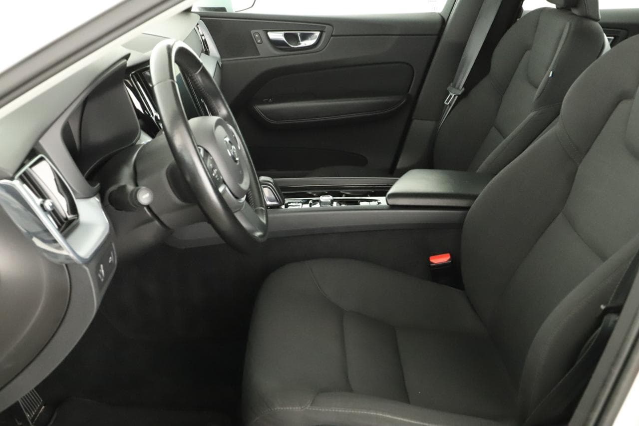 2020 Volvo XC60 - 12