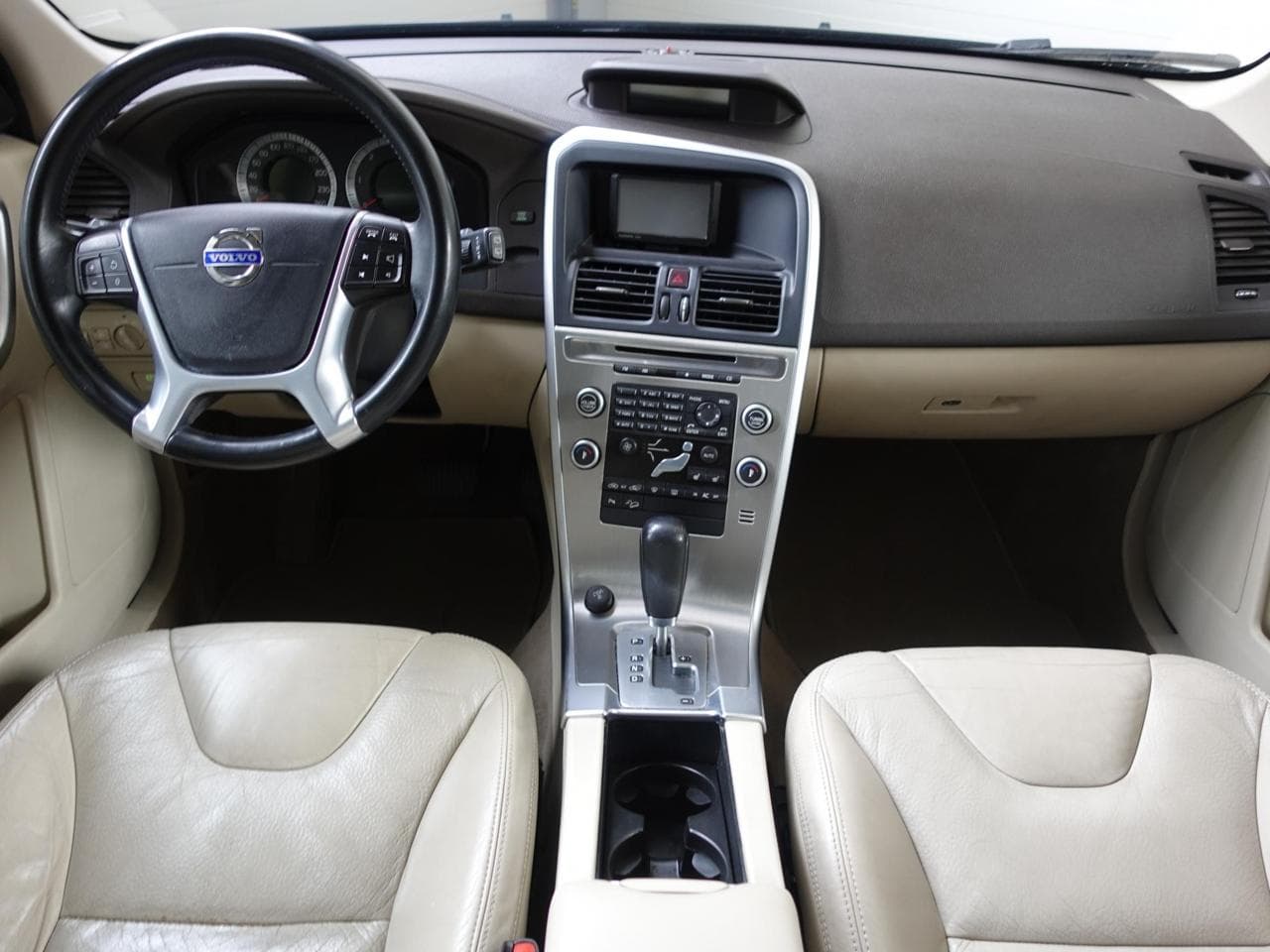2010 Volvo XC60 - 8