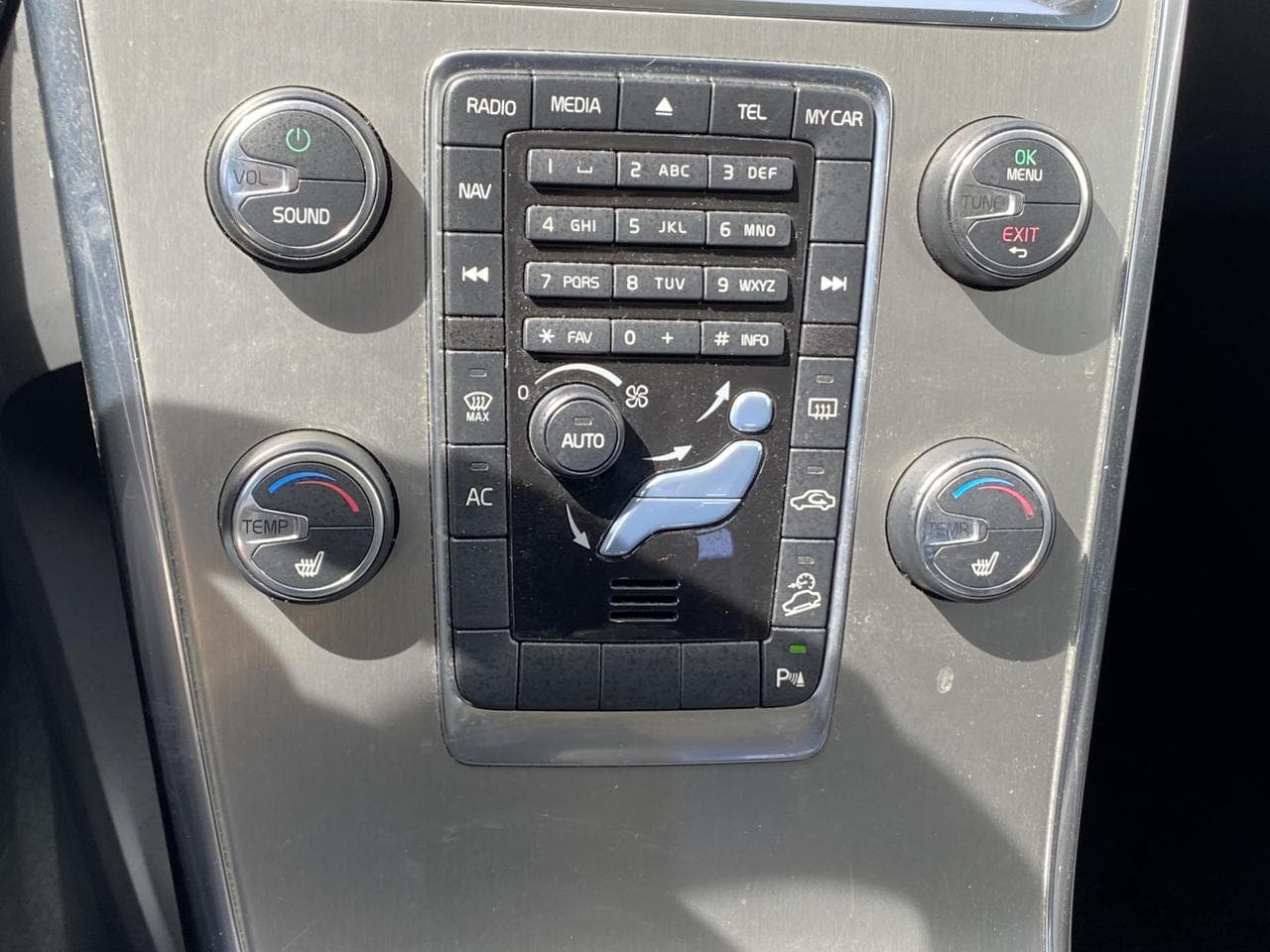 2012 Volvo XC60 - 30