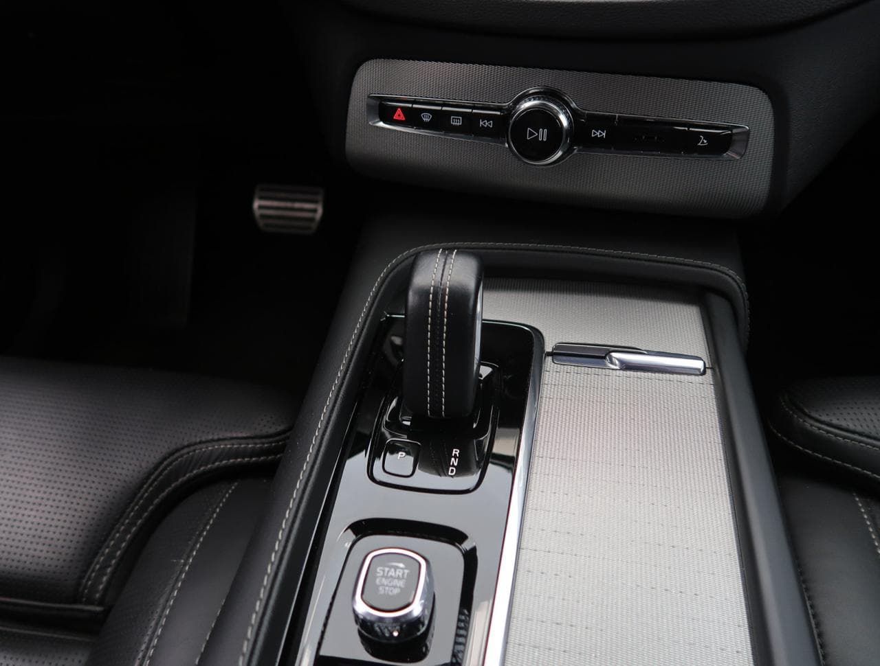 2021 Volvo XC90 - 31