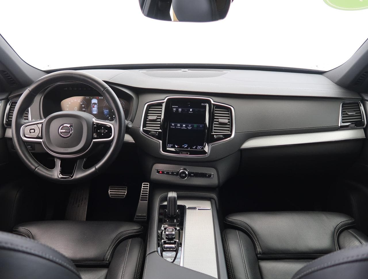 2021 Volvo XC90 - 17