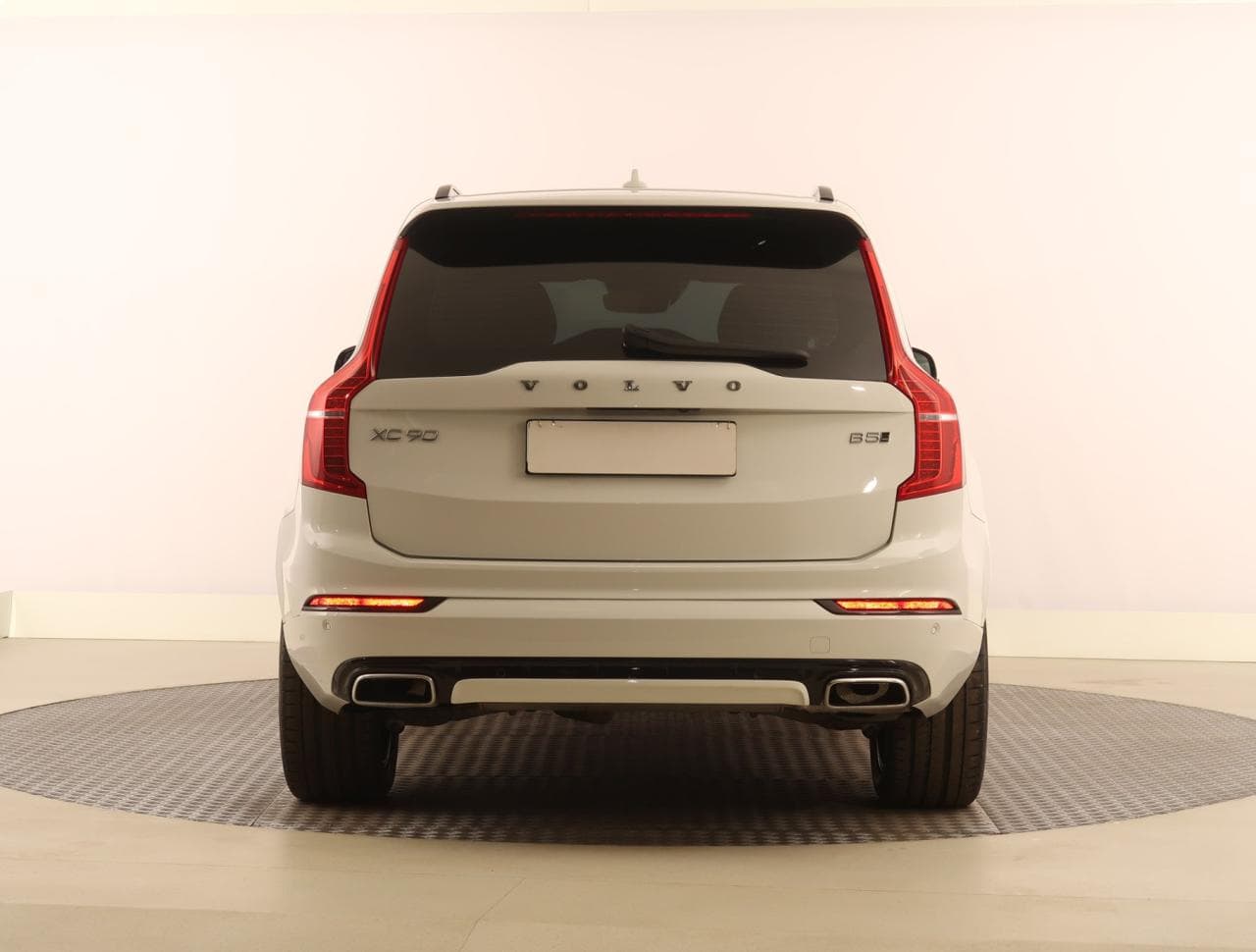 2021 Volvo XC90 - 11