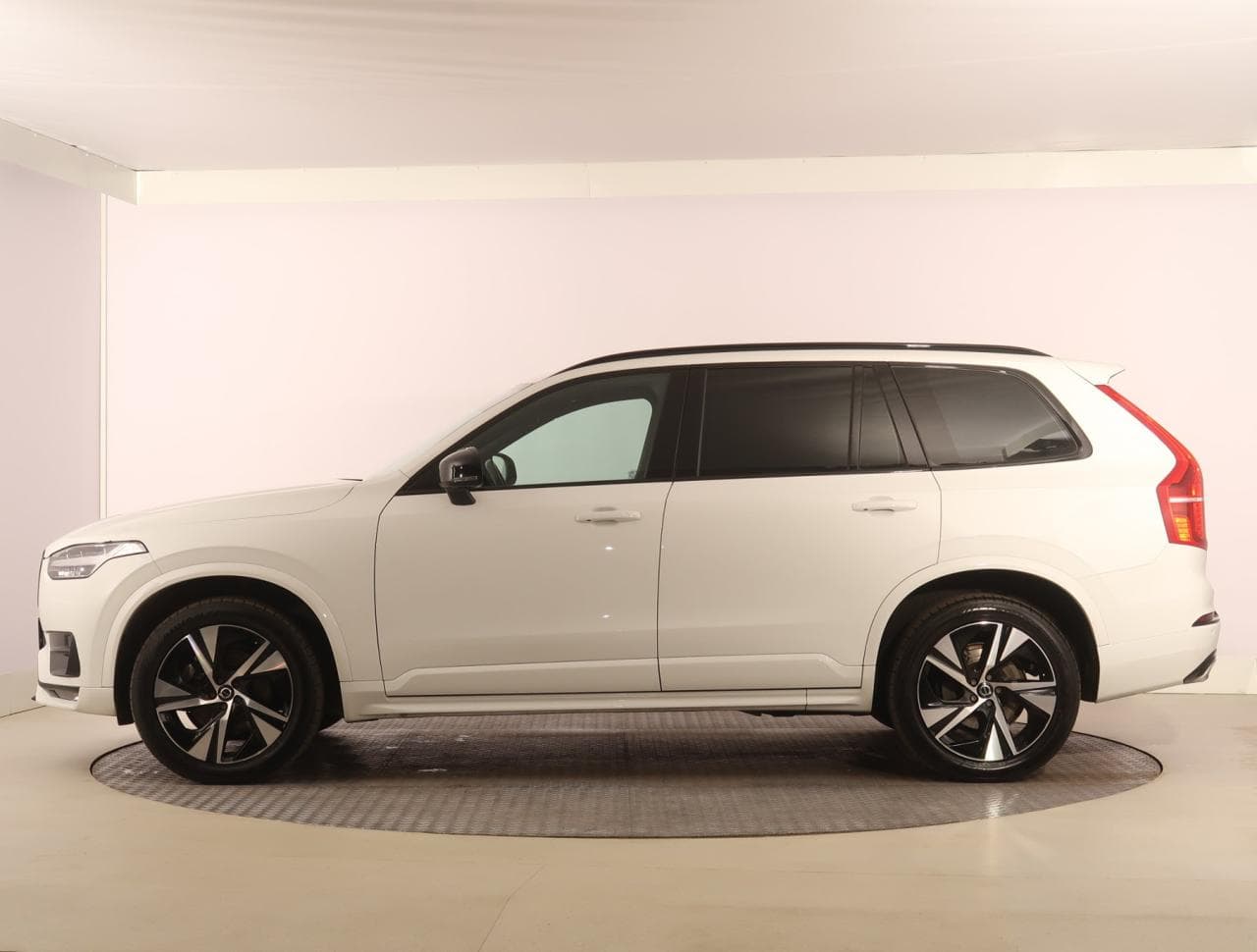 2021 Volvo XC90 - 7