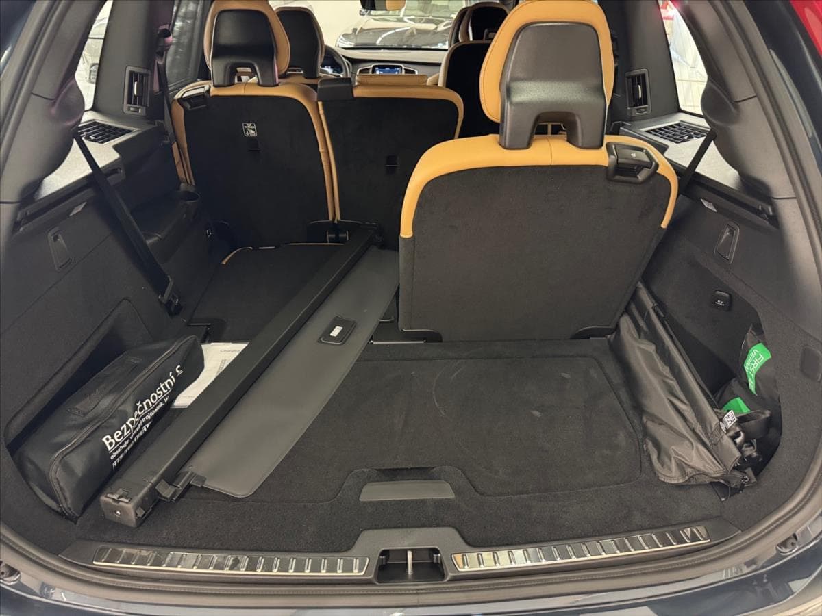 2024 Volvo XC90 - 13