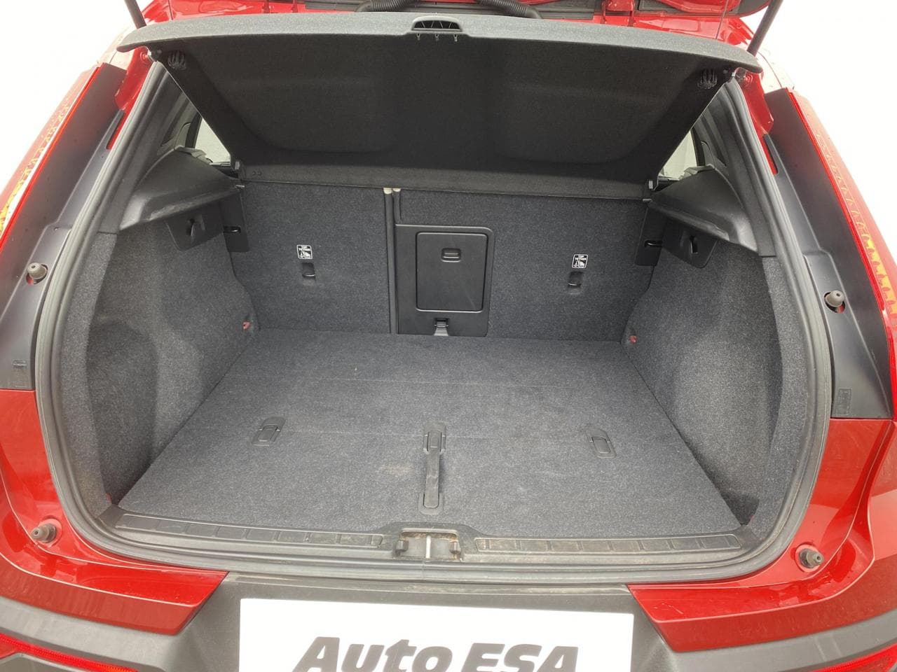 2019 Volvo XC40 - 7