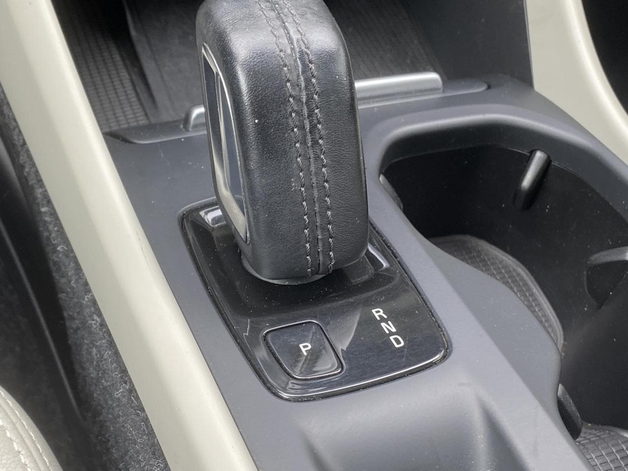 2019 Volvo XC40 - 13