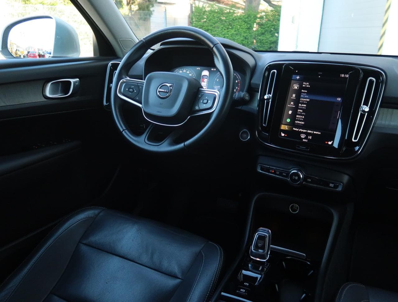 2019 Volvo XC40 - 9