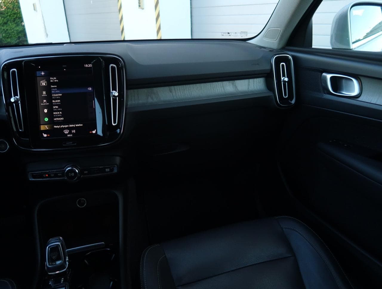 2019 Volvo XC40 - 11