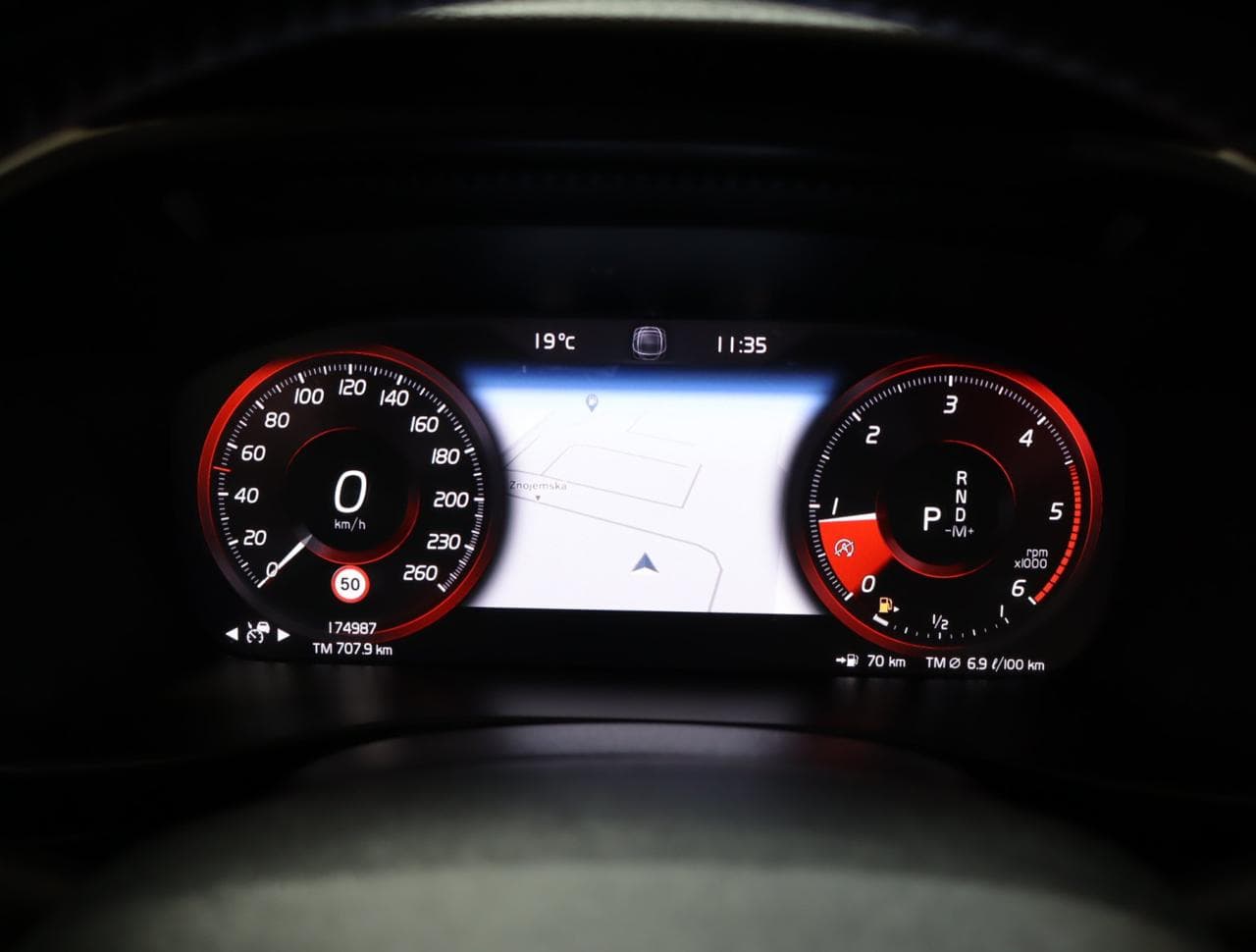 2018 Volvo XC40 - 17