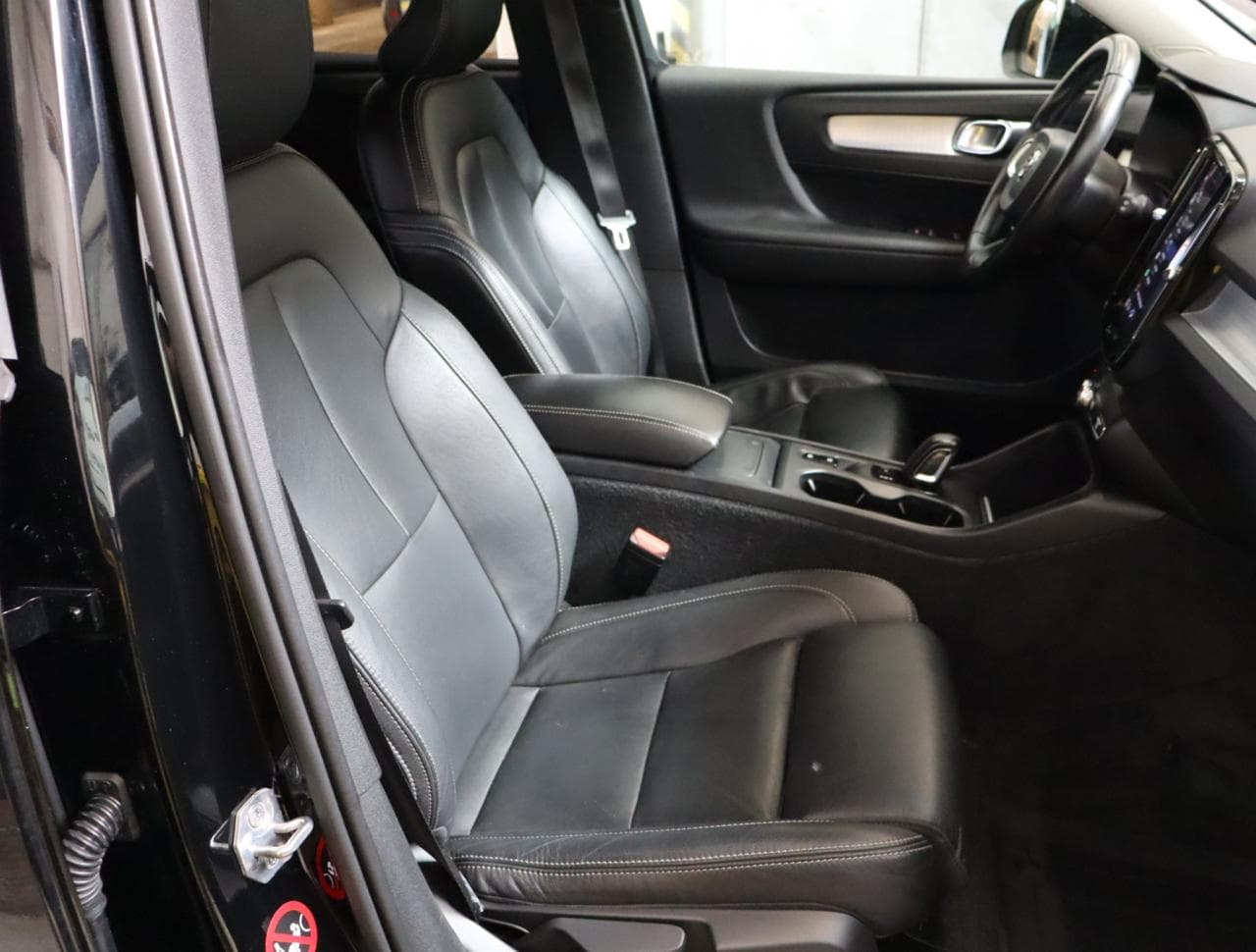 2018 Volvo XC40 - 13