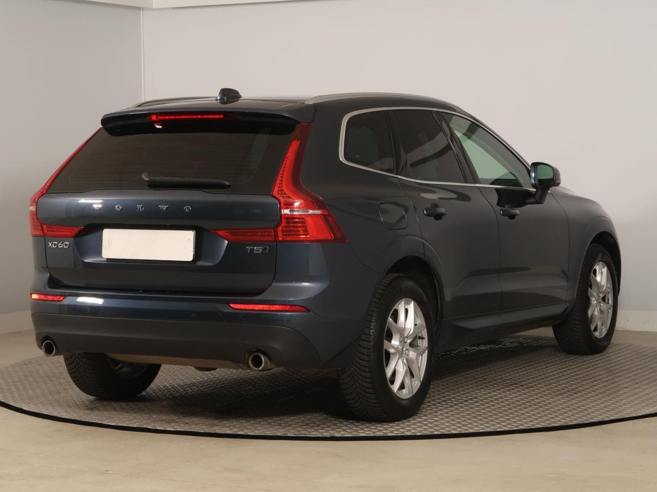 2019 Volvo XC60 - 7