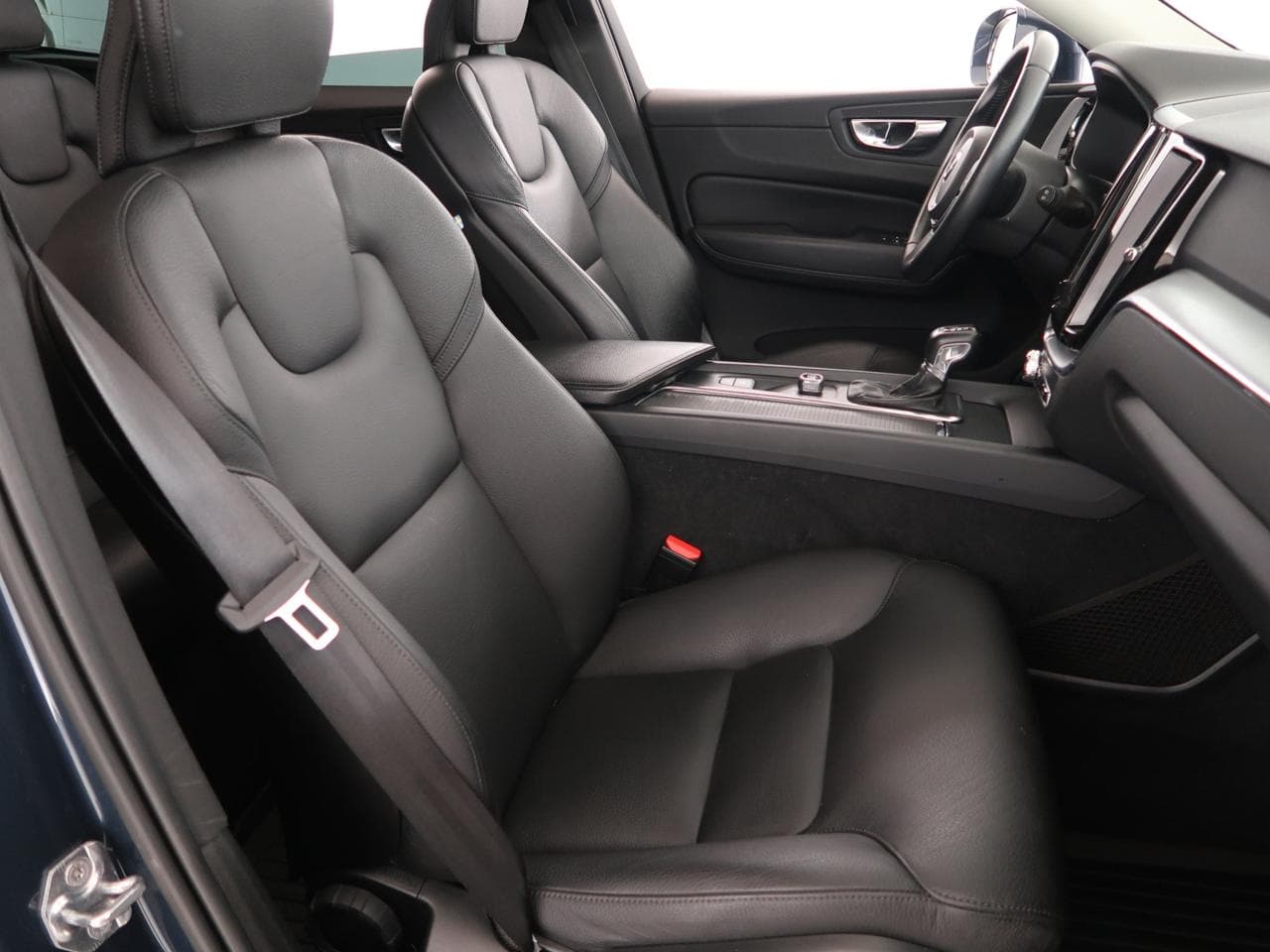 2019 Volvo XC60 - 12