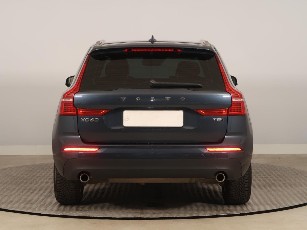 2019 Volvo XC60 - 6
