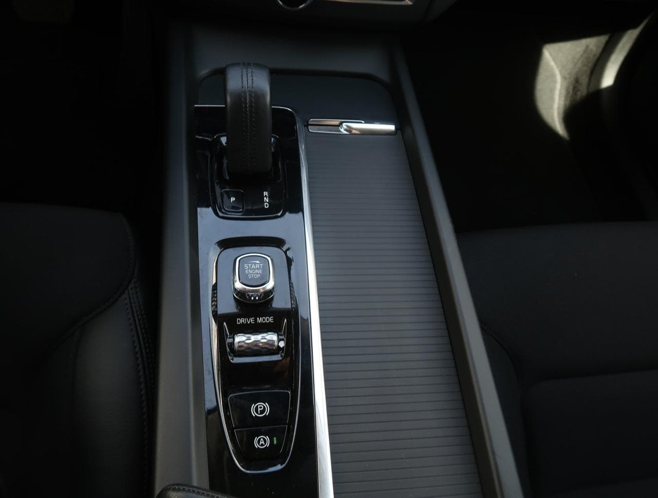 2020 Volvo XC60 - 19