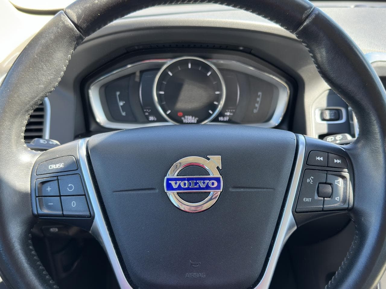 2017 Volvo XC60 - 13