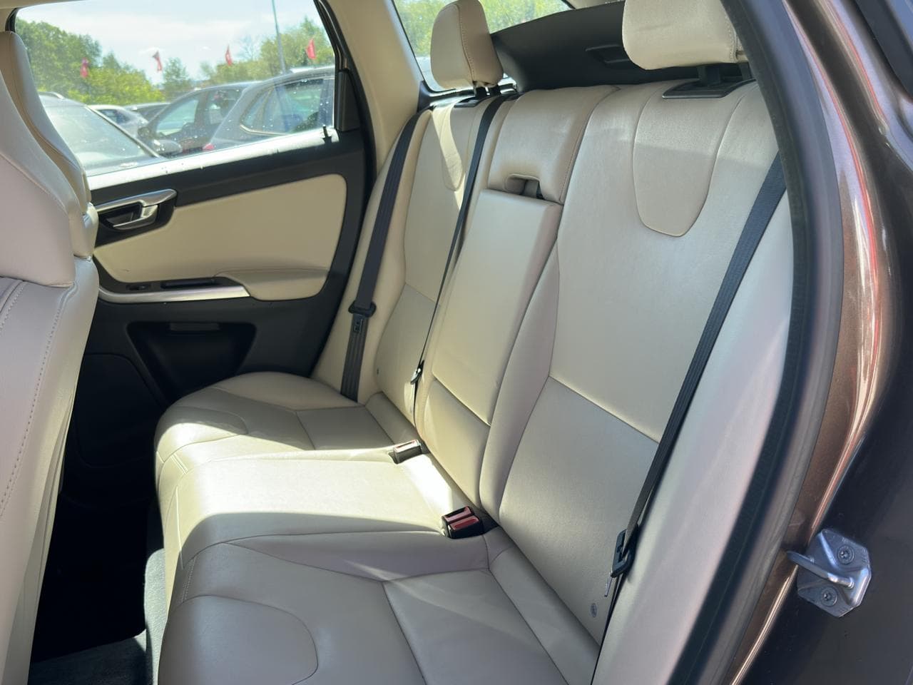 2017 Volvo XC60 - 10