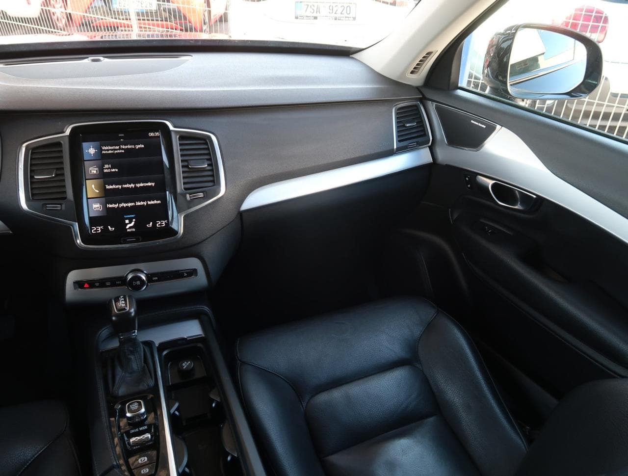 2017 Volvo XC90 - 11