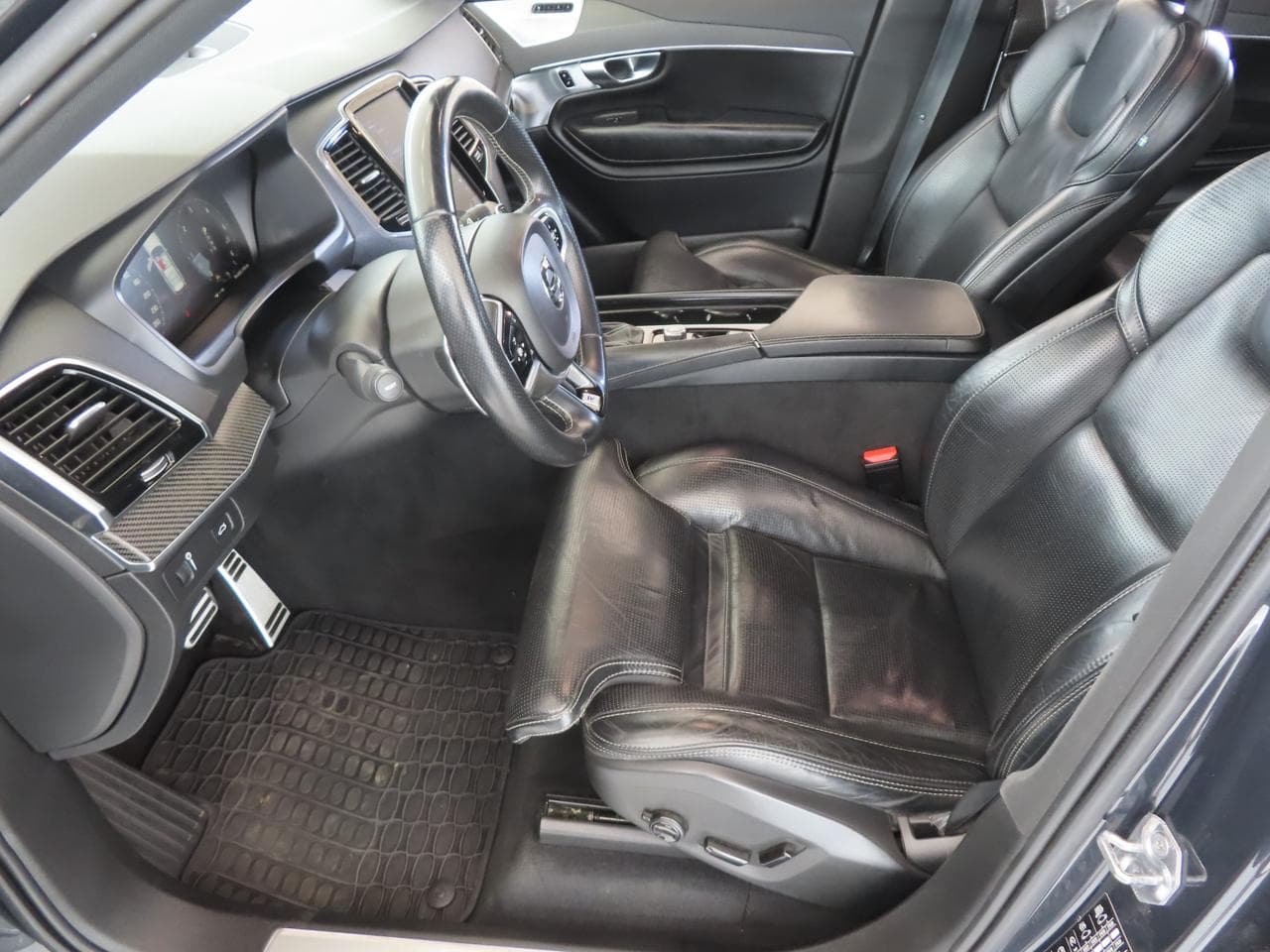 2018 Volvo XC90 - 16