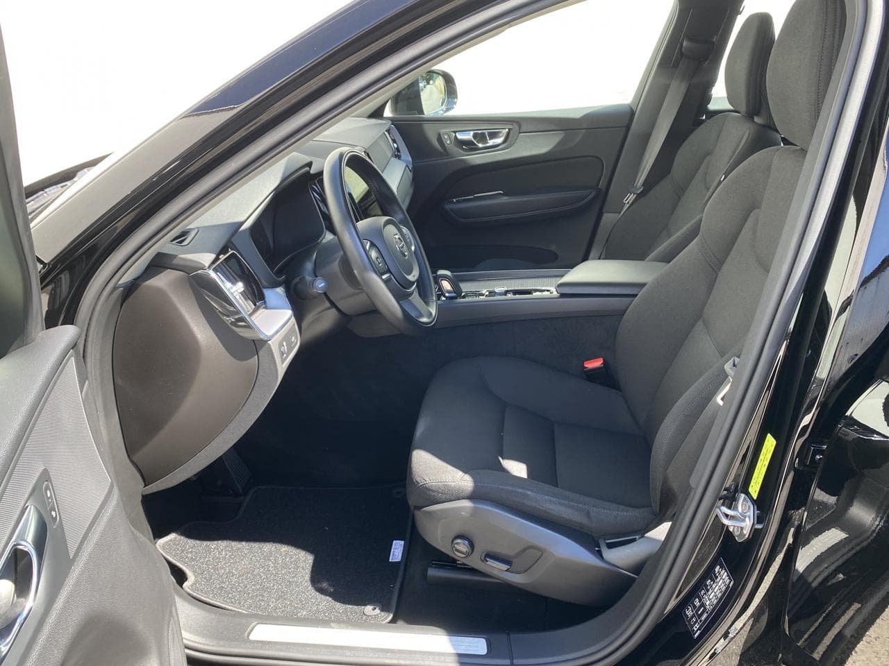 2020 Volvo XC60 - 14