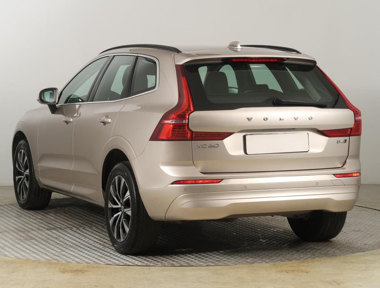 2023 Volvo XC60 - 5
