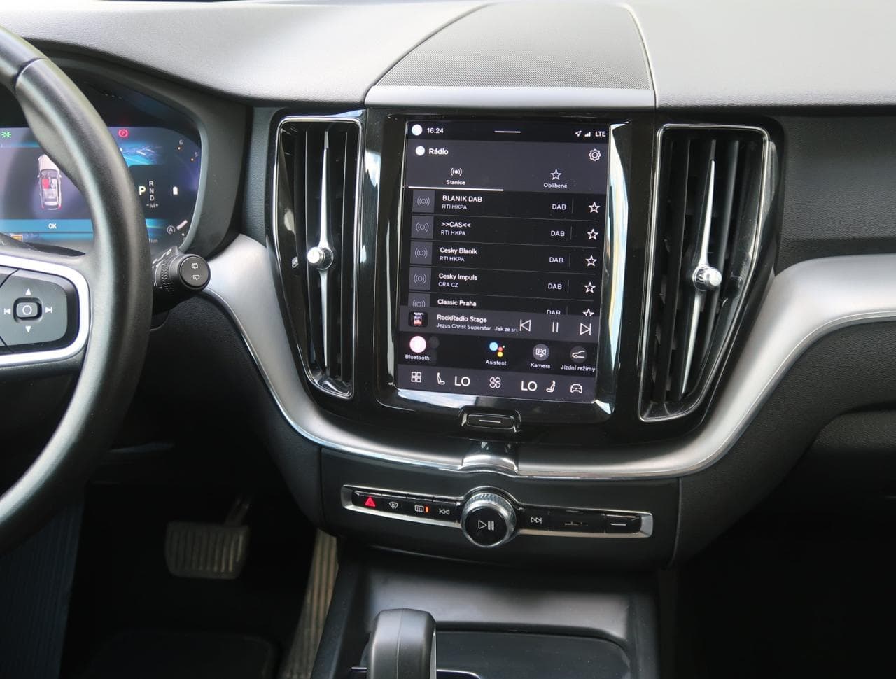 2023 Volvo XC60 - 18