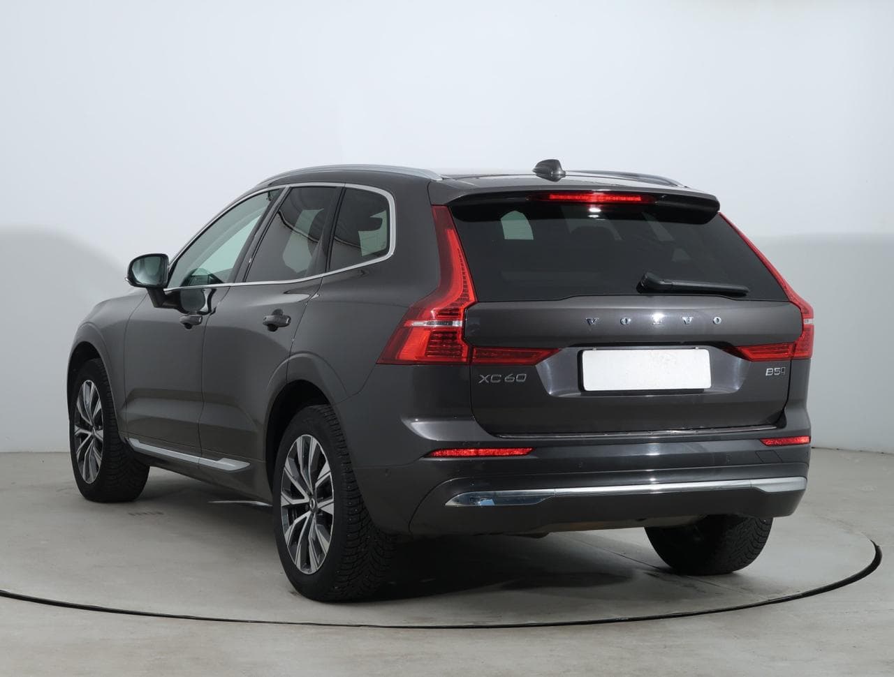 2022 Volvo XC60 - 5