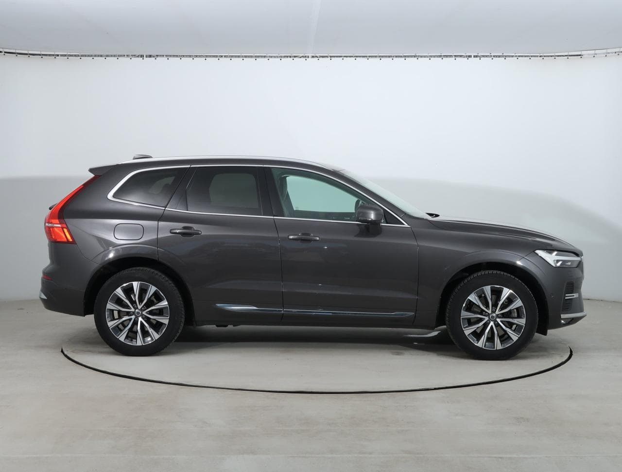 2022 Volvo XC60 - 8