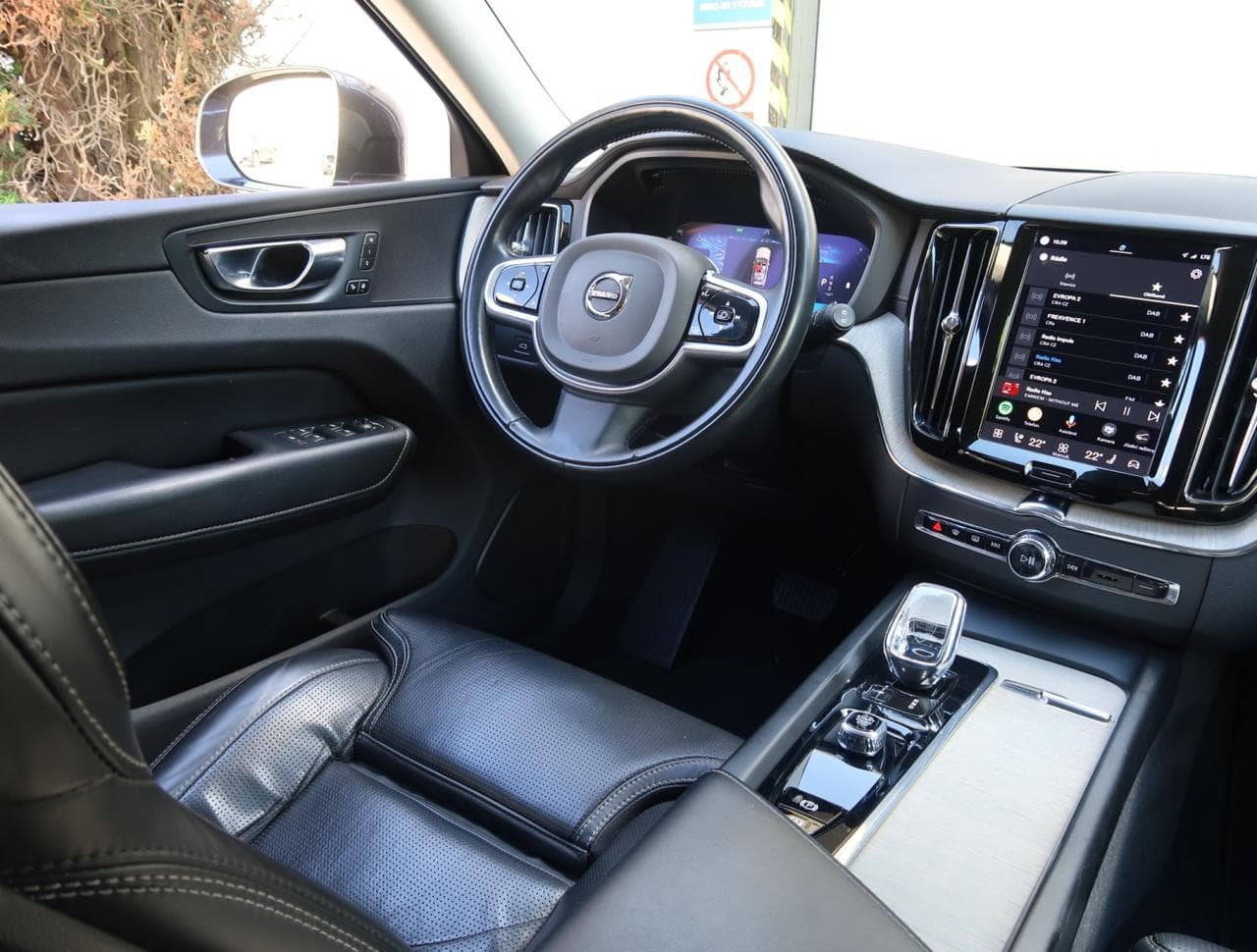 2022 Volvo XC60 - 9