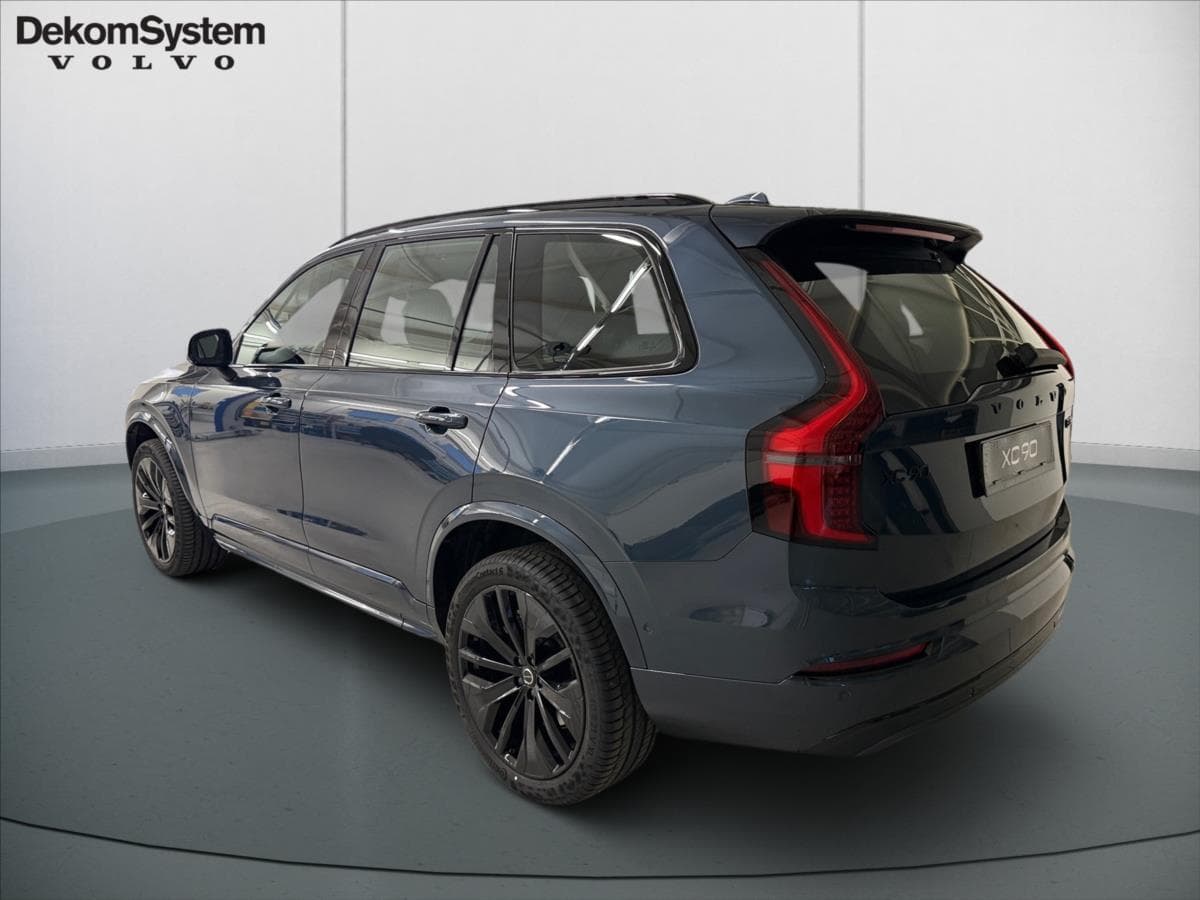 2025 Volvo XC90 - 4