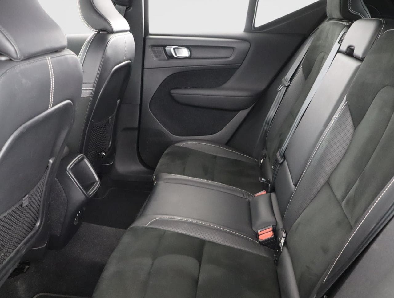 2020 Volvo XC40 - 15