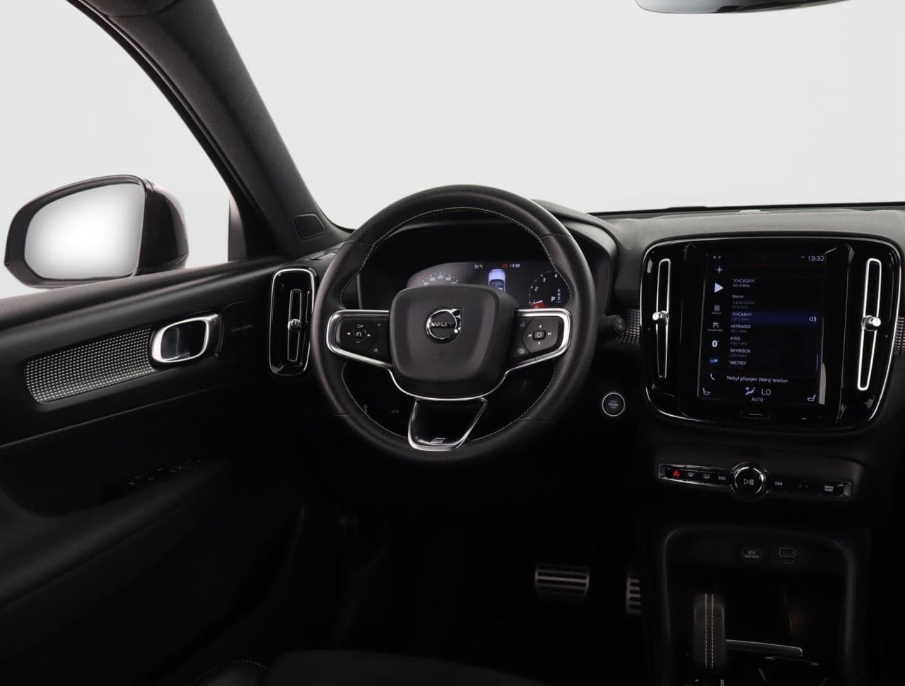2020 Volvo XC40 - 9