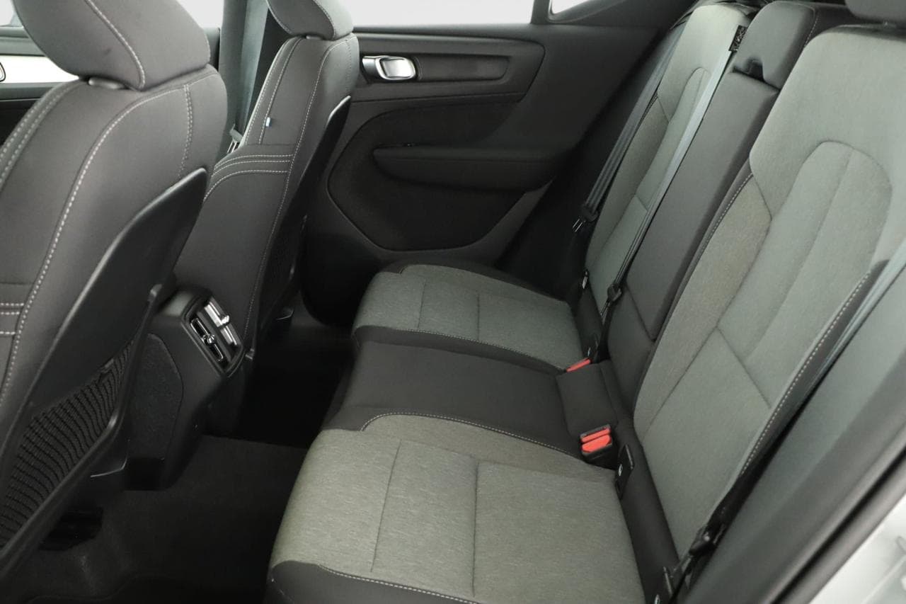 2023 Volvo XC40 - 14