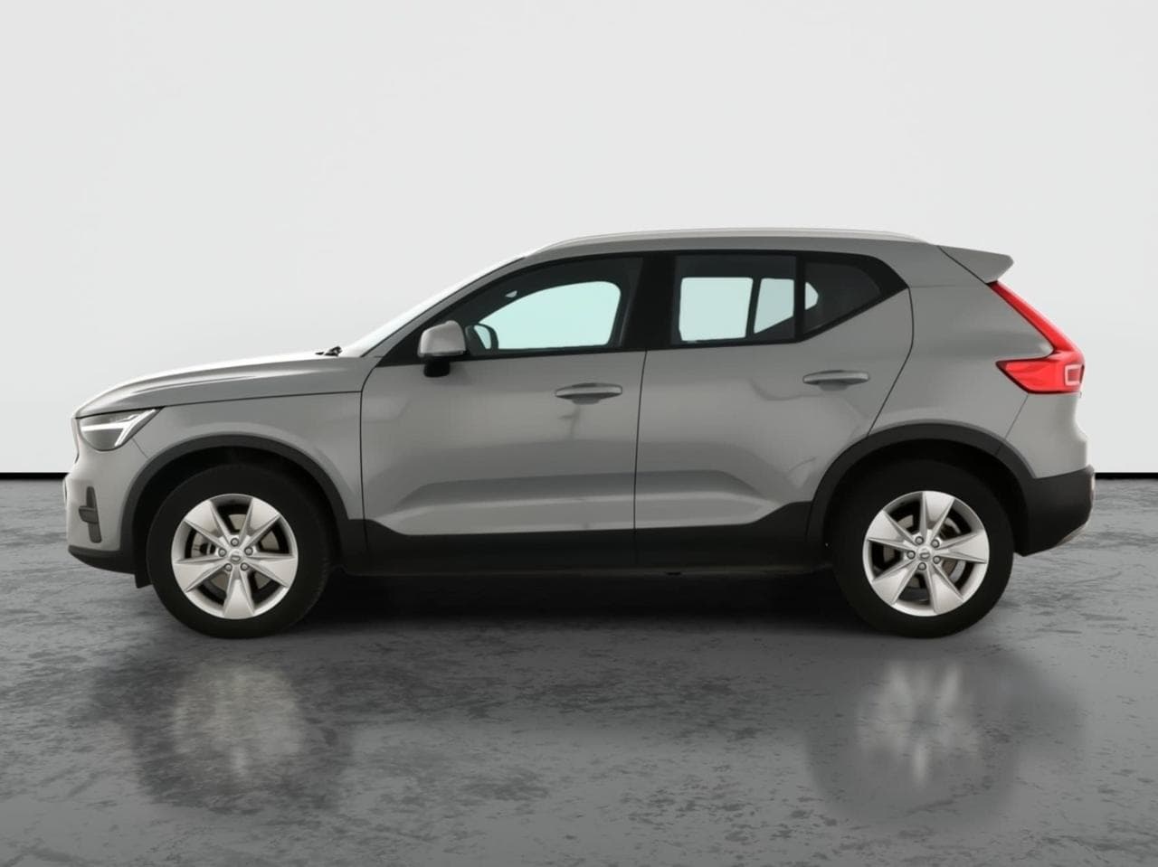 2023 Volvo XC40 - 4