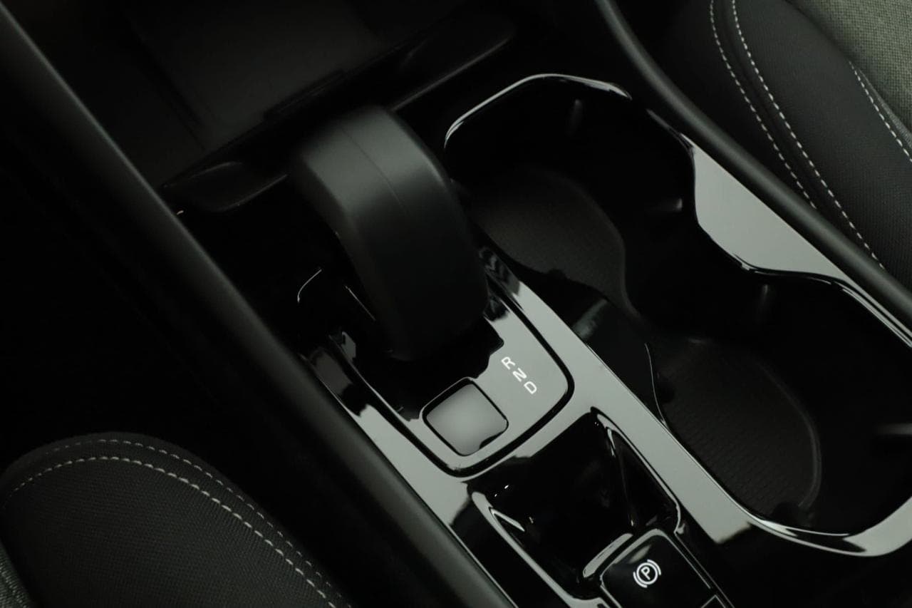 2026 Volvo XC40 - 28