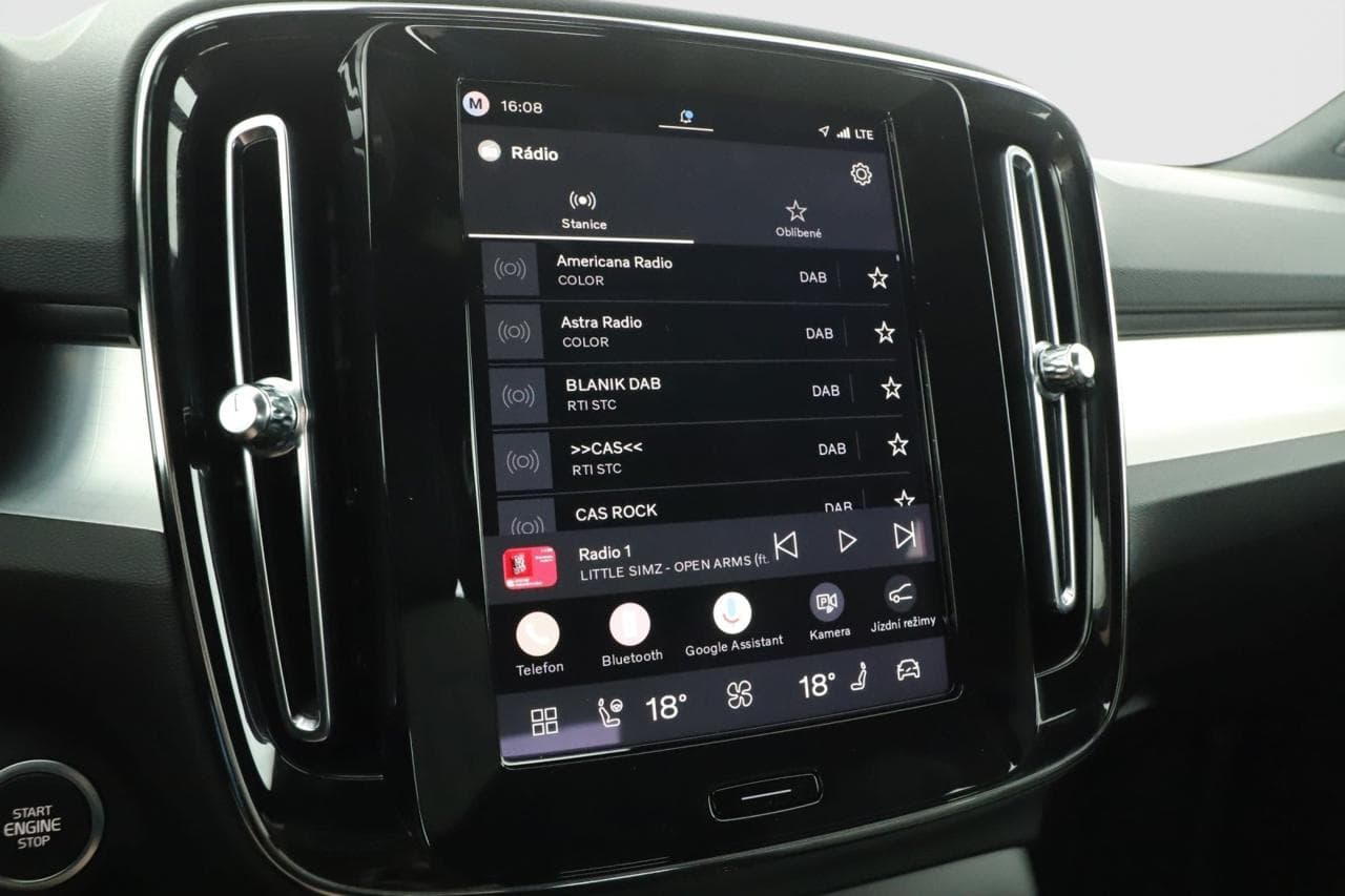 2026 Volvo XC40 - 26