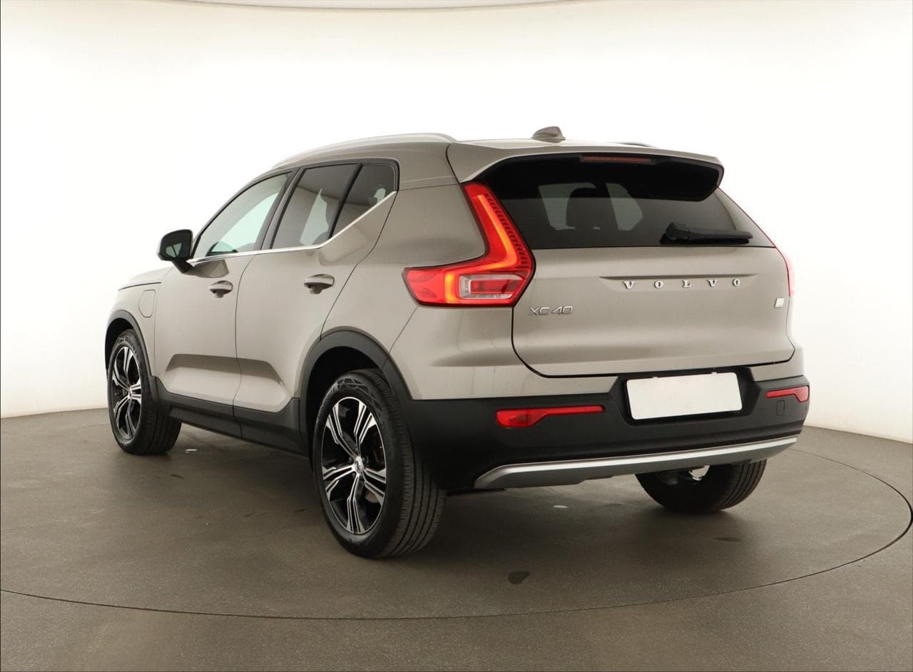 2020 Volvo XC40 - 9