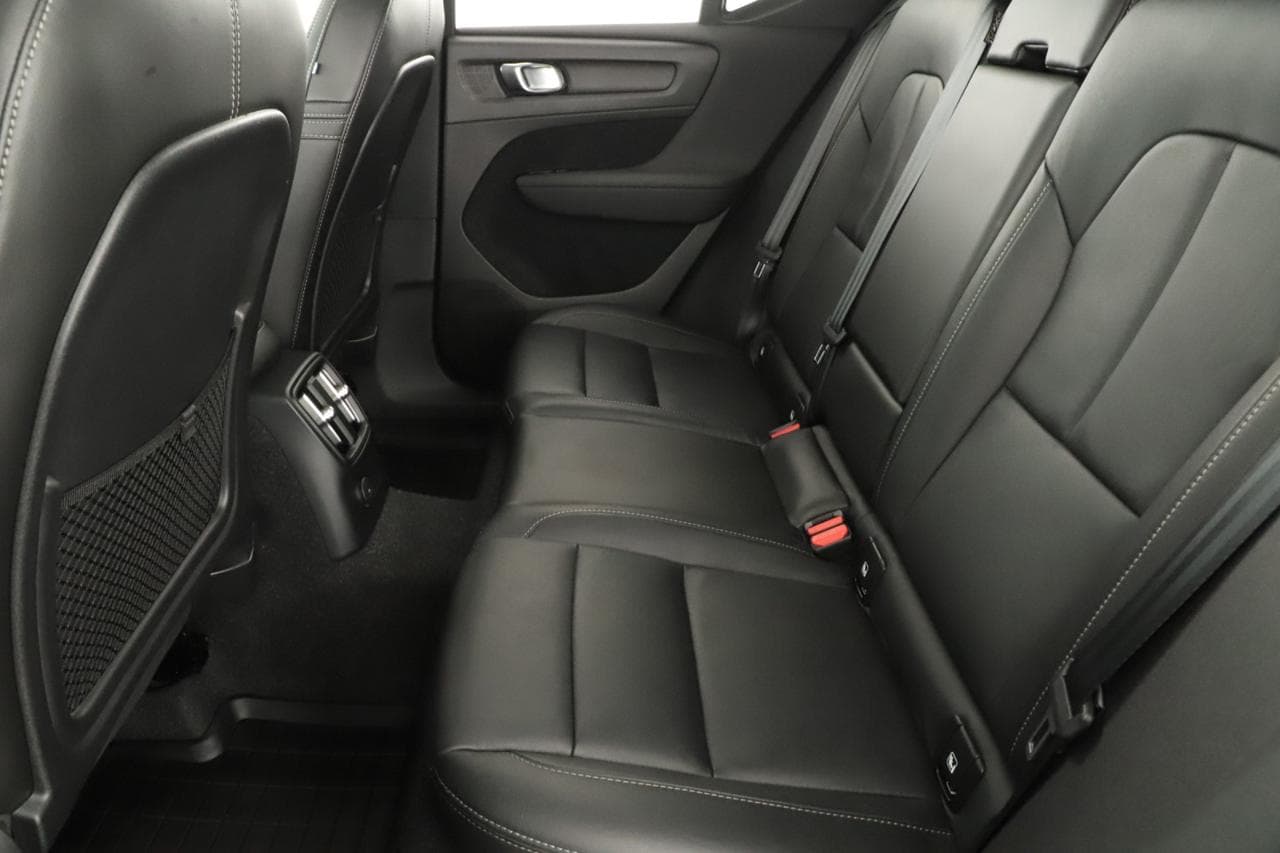 2020 Volvo XC40 - 23
