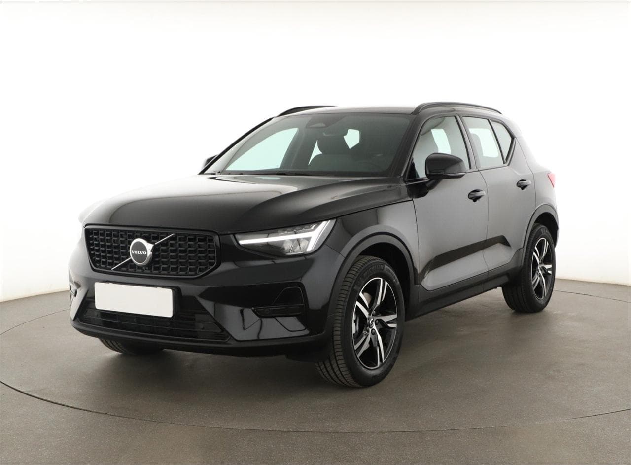 2026 Volvo XC40 - 5