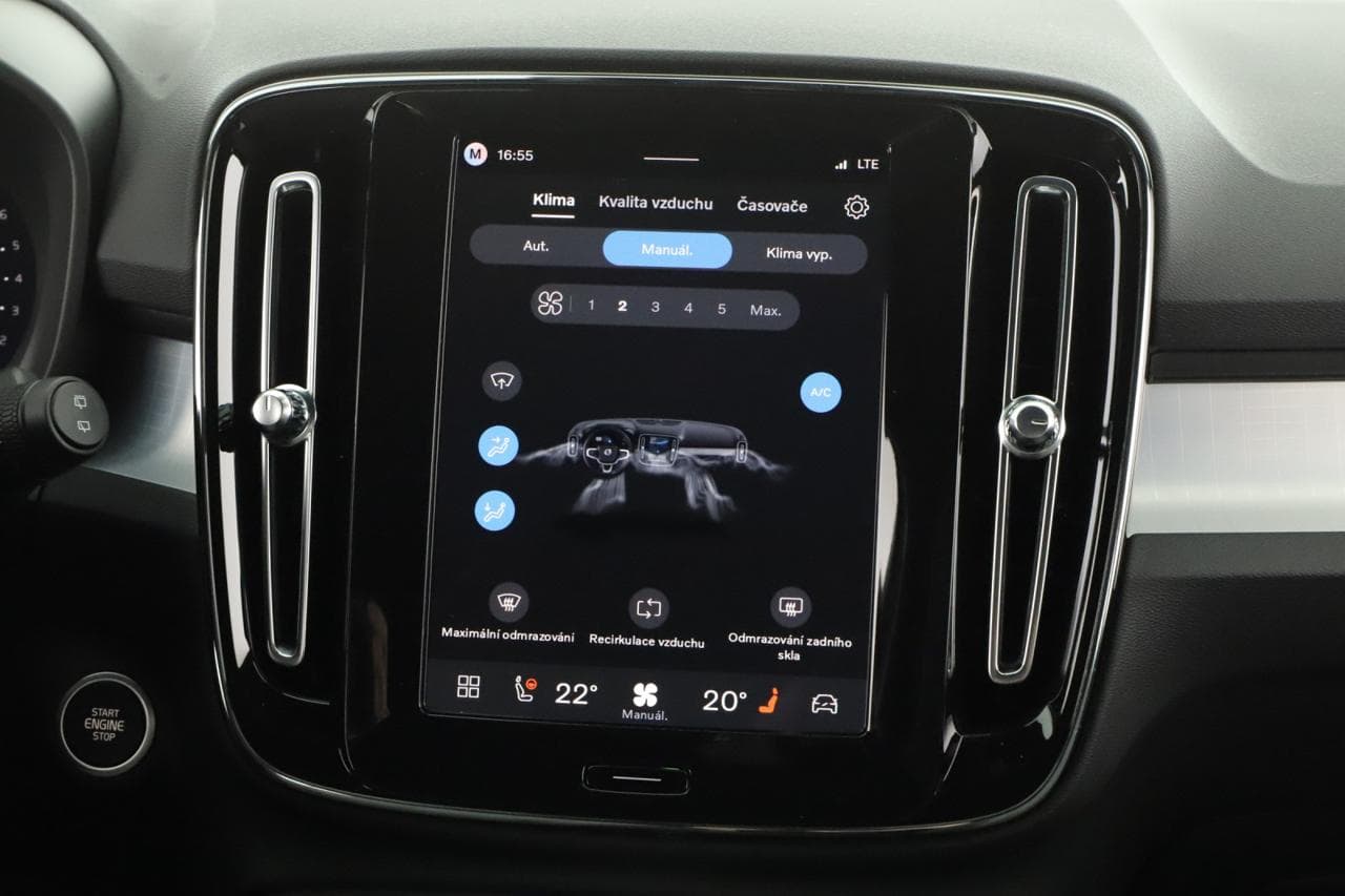 2026 Volvo XC40 - 27