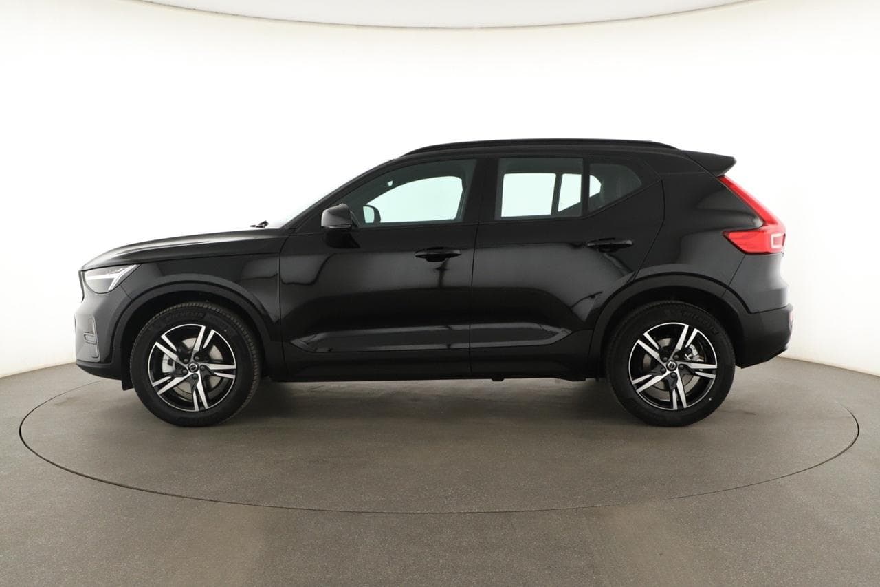 2026 Volvo XC40 - 6