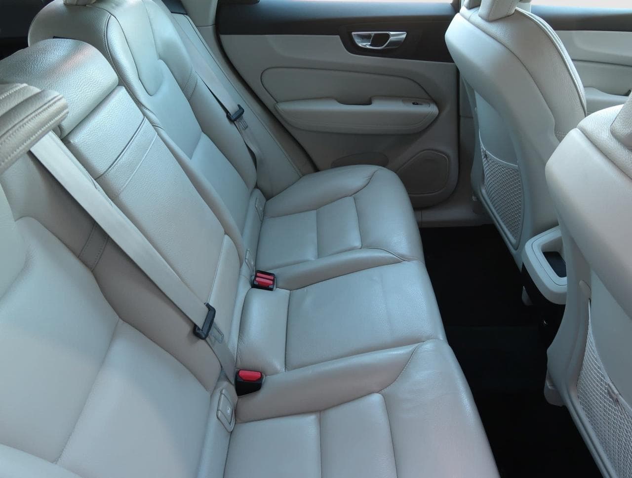 2020 Volvo XC60 - 13