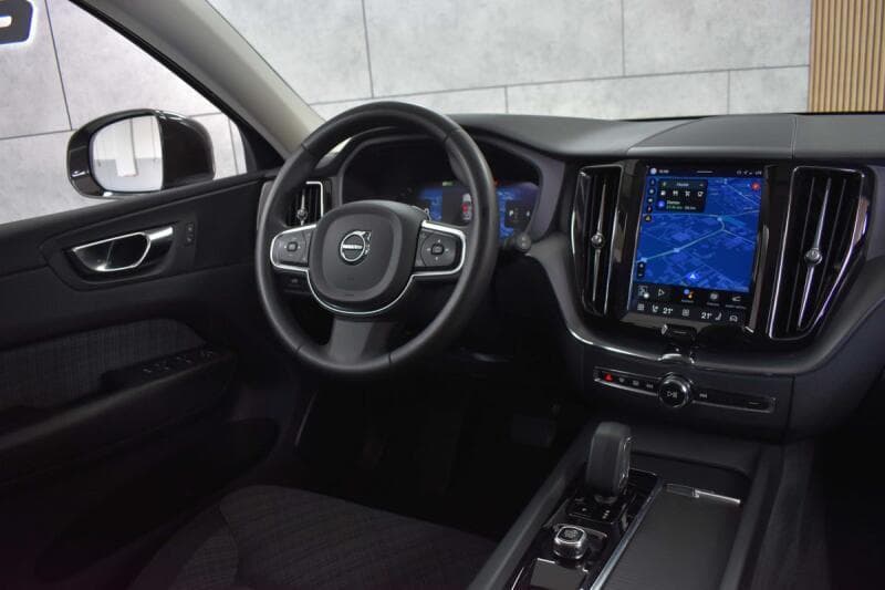 2023 Volvo XC60 - 8