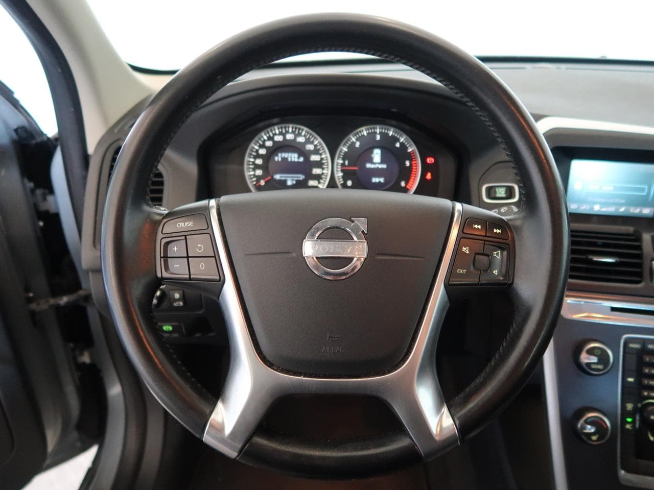 2011 Volvo XC60 - 38