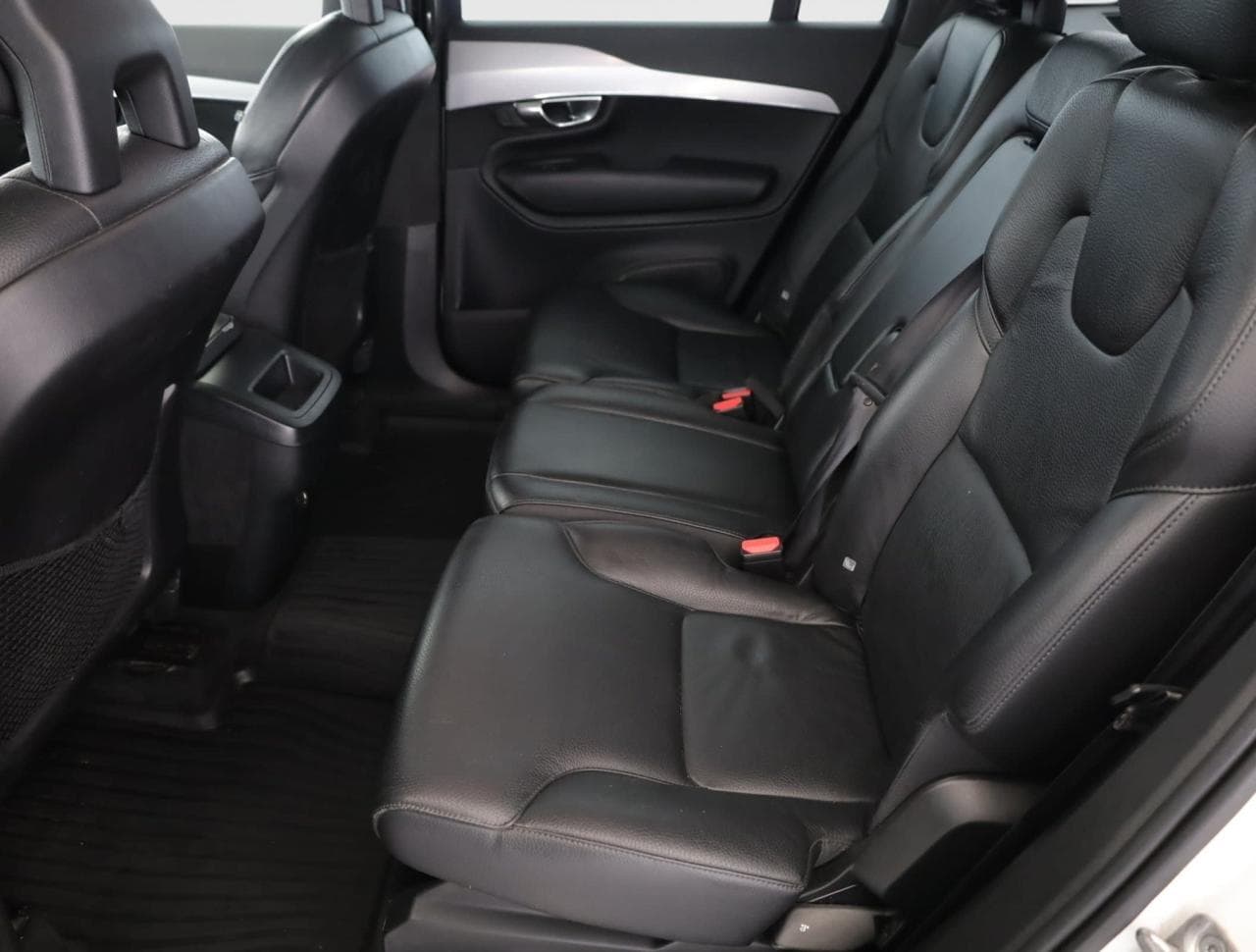 2016 Volvo XC90 - 26